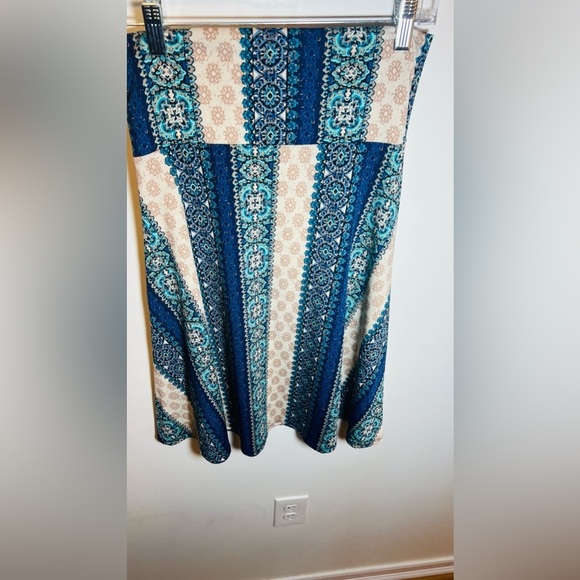 Lularoe Blue Printed‎ Pull On Azure Skirt A-Line Midi Length Size Small - Picture 2 of 7